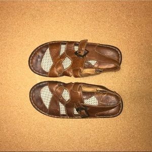 Born | Brown Leather Fisherman sandals Sz 9